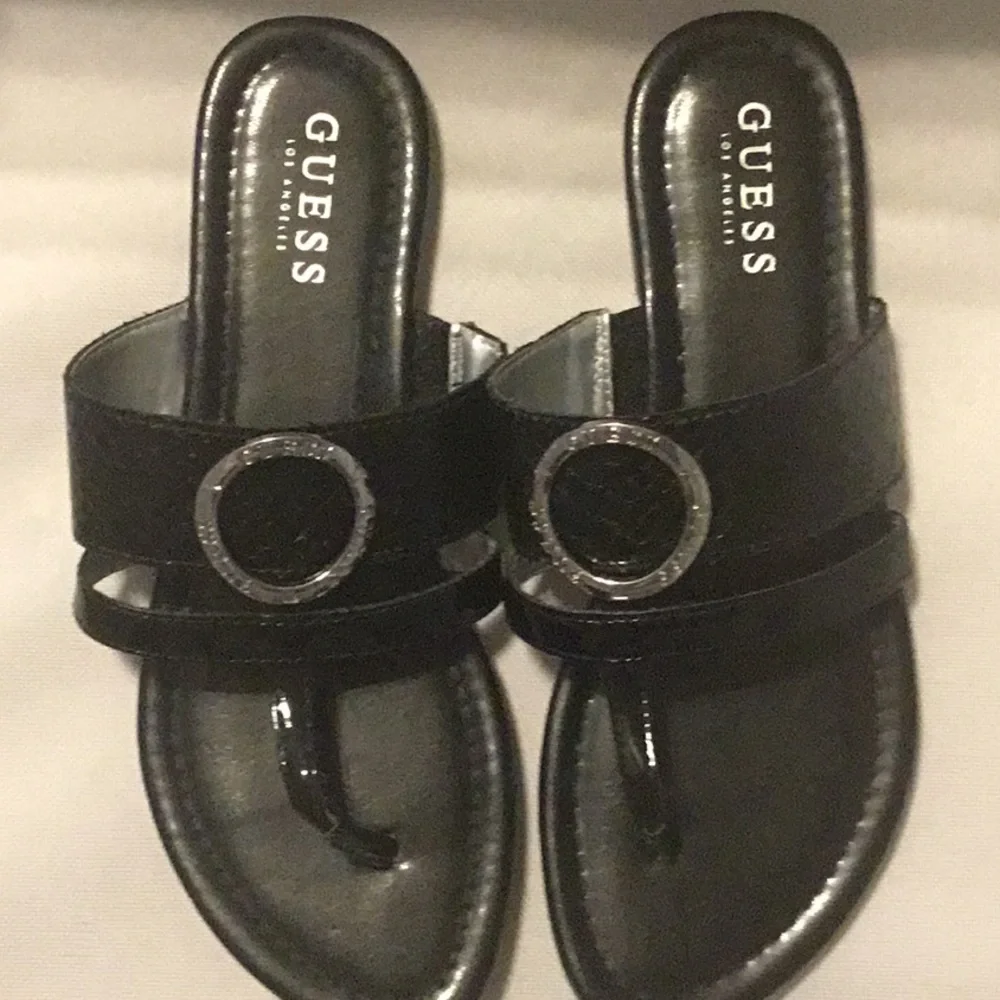 Black thong sandals - Picture 4 of 4